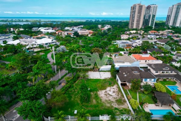 Terreno a venda no condomínio Pedra de Itaúna, Barra da Tijuca