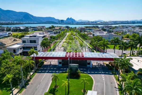 CONDOMÍNIO ALPHAVILLE