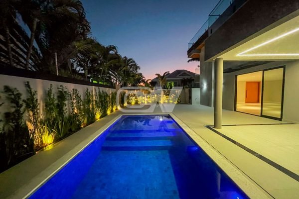 Casa a venda no condomínio  Green Place, Recreio