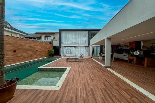 Casa a venda no condomínio Santa Mônica Classic Houses, Barra da Tijuca