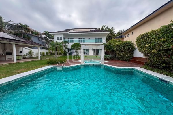 Casa a venda no condomínio Novo Leblon, Barra da Tijuca