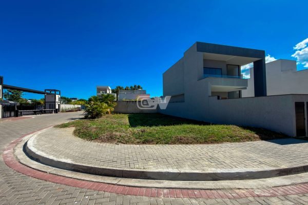 Terreno a venda no condomínio  Bio Barra, Recreio dos Bandeirantes