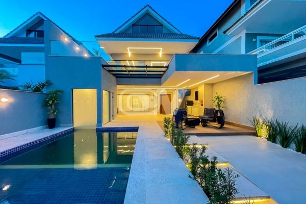 Casa à venda no condomínio Riviera Del Sol, Recreio dos Bandeirantes