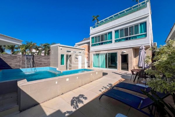 Casa à venda no condomínio Parque das Palmeiras, Recreio dos Bandeirantes