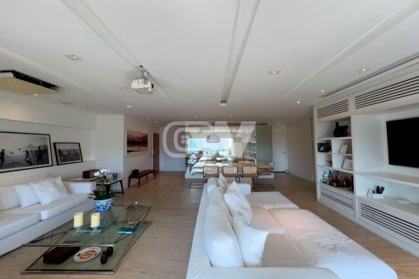 Apartamento a venda no condomínio Santa Monica Jardins Club, Barra da Tijuca